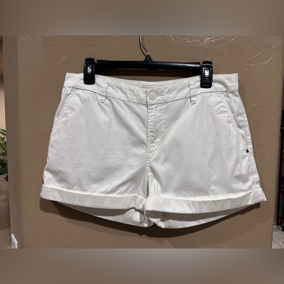 Michael Michael Kors White Rolled Cuffed Shorts size 6 - Picture 4 of 14